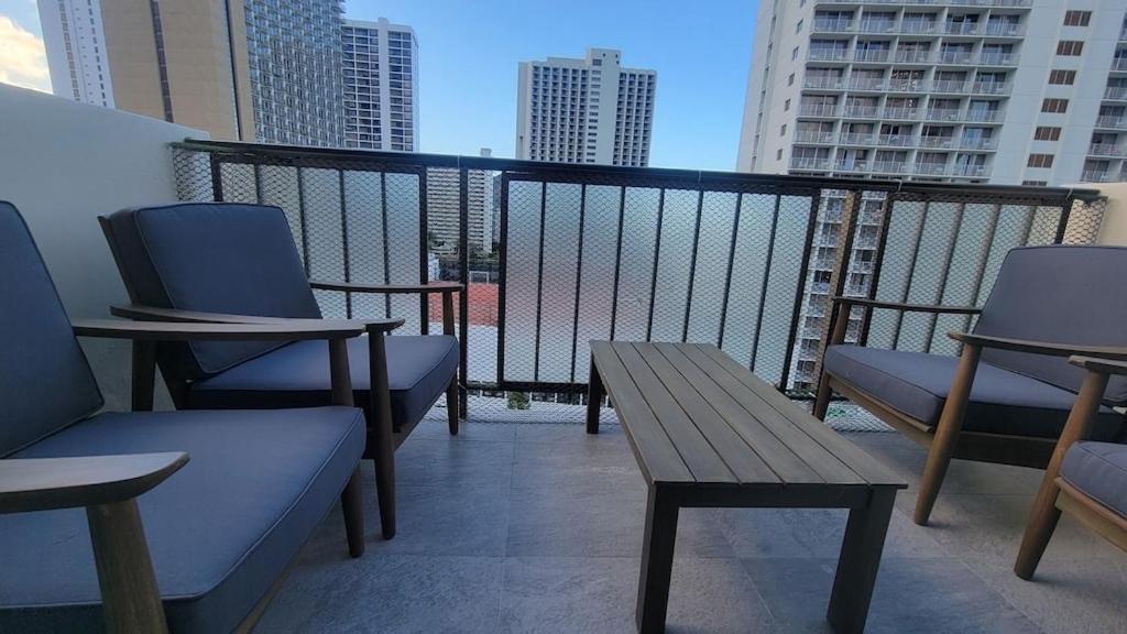 Waikiki Condo 2 Bedrooms 2 Bathrooms With 1 Free Parking Space Honolulu Exteriér fotografie