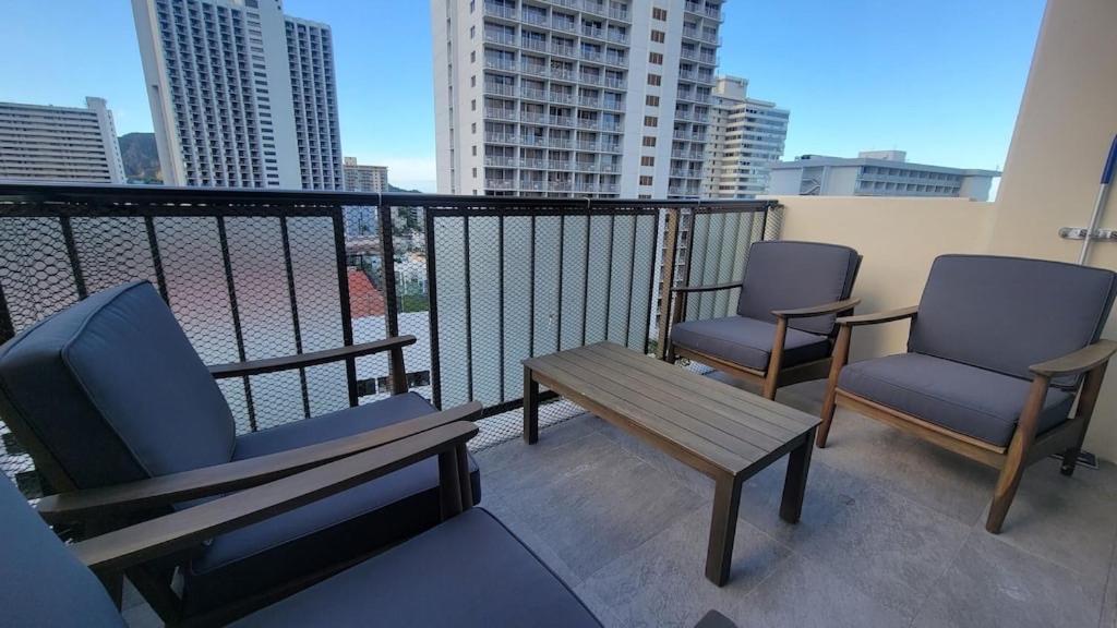 Waikiki Condo 2 Bedrooms 2 Bathrooms With 1 Free Parking Space Honolulu Exteriér fotografie