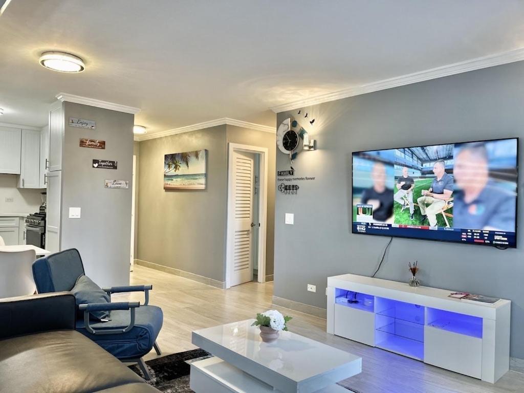 Waikiki Condo 2 Bedrooms 2 Bathrooms With 1 Free Parking Space Honolulu Exteriér fotografie